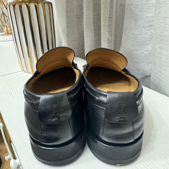 Emporio Armani Sleek Black Tassel Loafers for Men - Picture 5 of 11